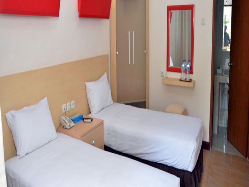 WEST PAPUA Mansinam Beach Resort מראה חיצוני תמונה
